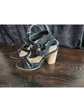 Crevo Macer Black Suede Leather Strappy Buckle Sandal/Sz. 6.5 NWT